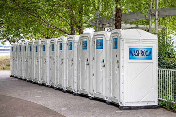 Best Porta potty rental near me  in Stuarts Draft, VA